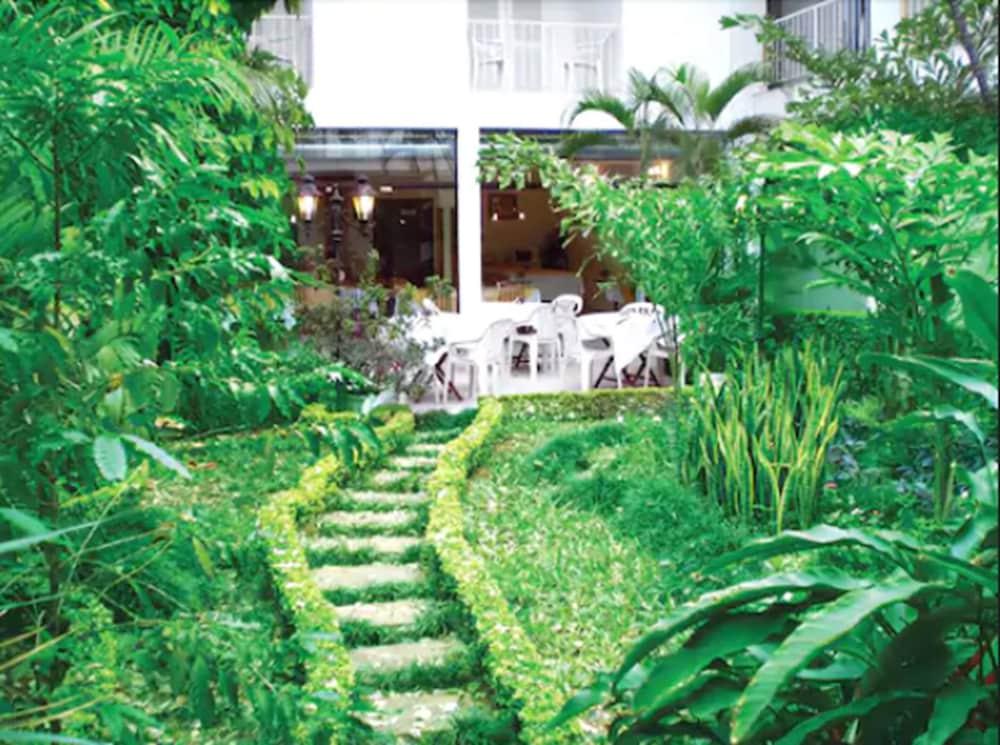 Hotel Palmas Del Sol Asuncion Exterior foto